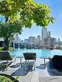 曼谷素坤逸凱悅酒店的空中酒吧和頂樓餐廳景色絕佳！