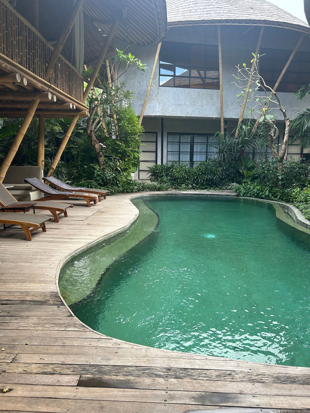 巴厘島寶藏住宿|坎古辛別墅度假村   酒店：坎古辛別墅度假村  地址：Jl. Nelaya