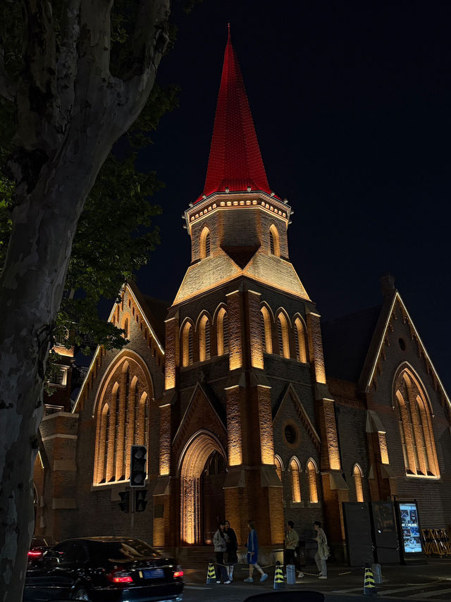 Shanghai – Where Tradition Meets the Future