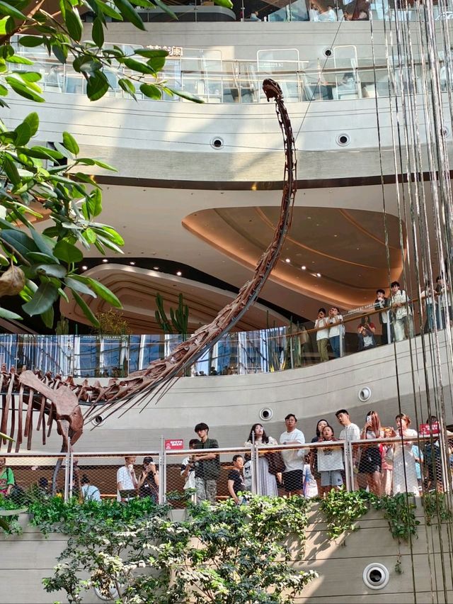 Floating trees! 😱 This is a must-visit shopping mall in Chongqing! 