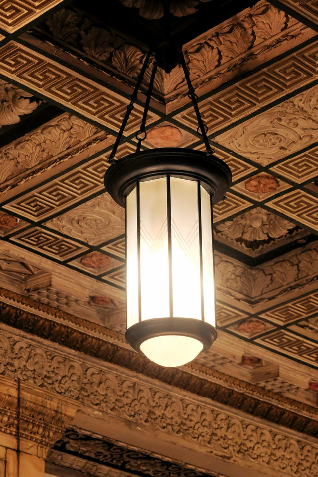 演繹半部上海灘風雲嘅老建築｜金門大酒店