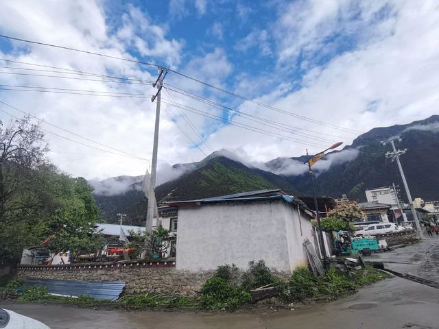 南迦巴瓦峰旅遊攻略