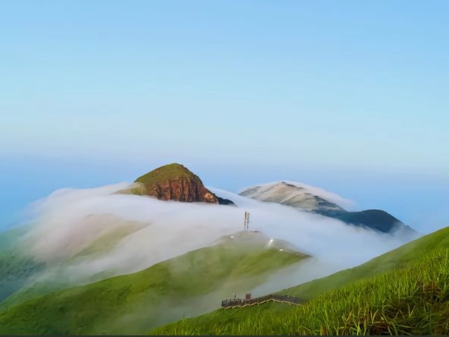 江西武功山徒步全攻略：高山草甸、雲海星空與極致徒步嘅朝聖地