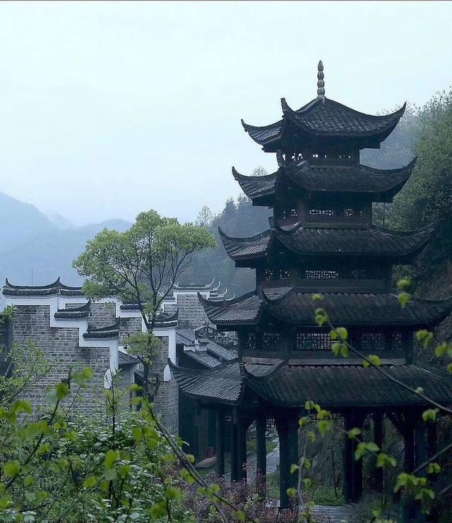 山水畫卷裡藏著一座城