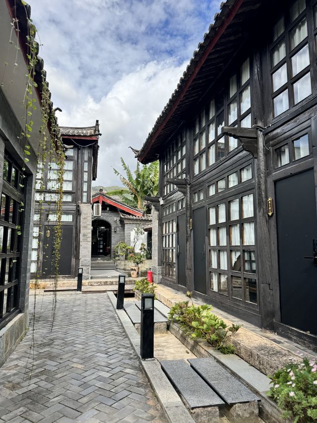 麗江束河古鎮︱絕美有味道的庭院