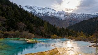 A One-Day Tour Guide to Huanglong Wonderland