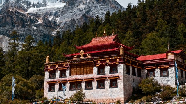 稻城亞丁：川西淨土全攻略，教你如何玩轉「最後的香格里拉」