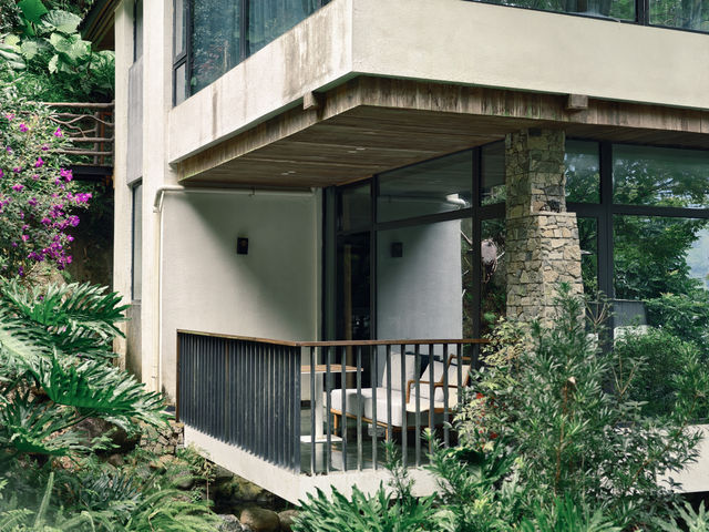 長大以後，終於換我們帶父母看世界了