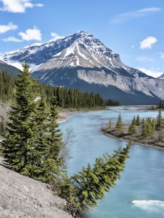 6-day summer vacation multi-country Canada travel guide