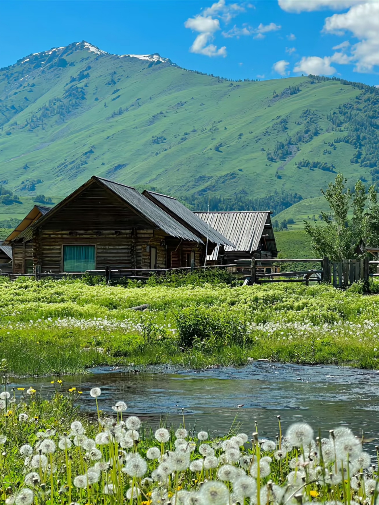 Hemu, Altay | Một ngôi làng cổ tích ngoài đời thực