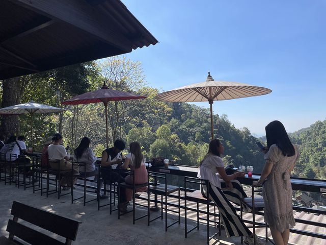 ระเบียงวิว@แม่กำปอง คาเฟ่วิวสวยมากห้ามพลาด! ระเบียงวิว@แม่กำปอง คาเฟ่วิวสวยมากห้ามพลาด!