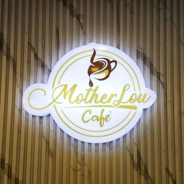 COFFEE DATE AT MOTHER LOU CAFE