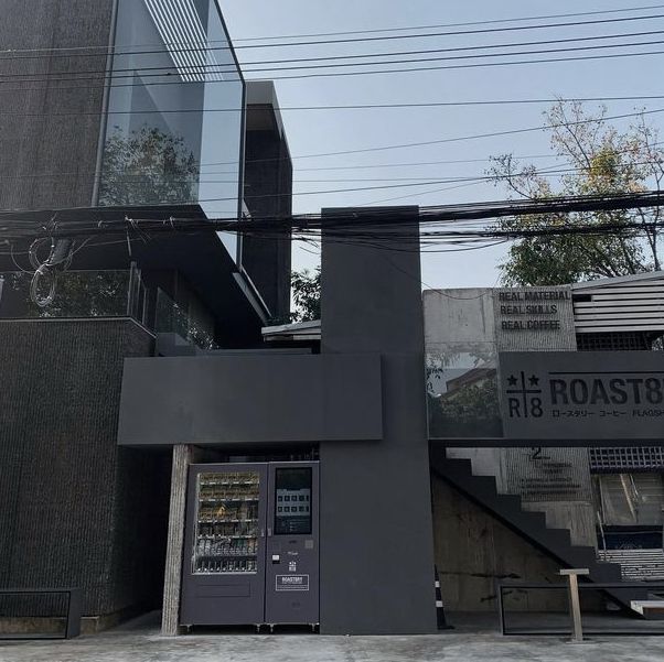 ROAST8RY CAFE