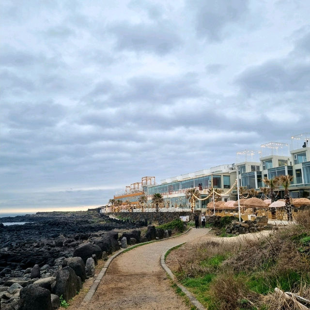 🏝 투명하고 푸른 바다가 펼쳐지는 제주 애월 "한담해변"