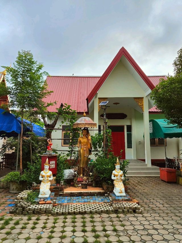 Wat Puak Taem