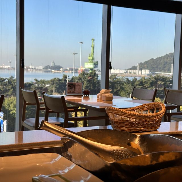 인천항을 조망할 수 있는 뷔페 레스토랑 🚢 더 하버 레스토랑