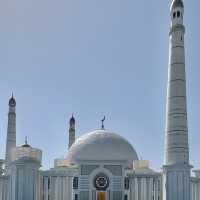 OUTSTANDING mosque with BIGGEST CARPET