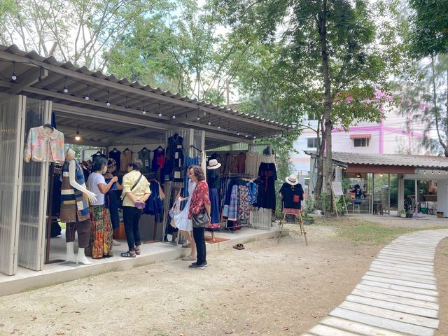 ‘กาดต๋องตึง’ ที่ท่องเที่ยวชาวอินดี้อินใจ