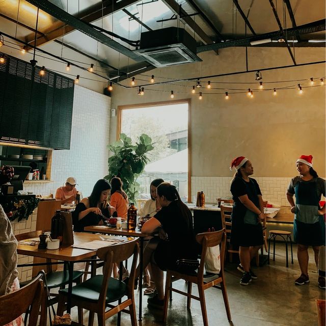 Breakfast Thieves APW Bangsar