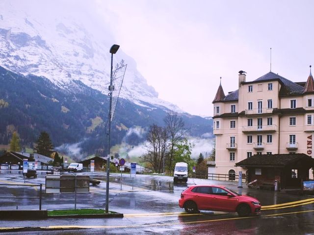 Strolling around at Grindelwald in Autumn 🍂 