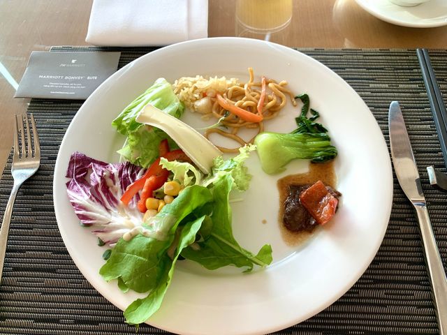 ベトナム　ベトナム観光　JW Marriott Hotel Hanoi  JW cafeの朝食は最高！