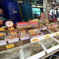 ตลาดของสดตัวเป็นๆ