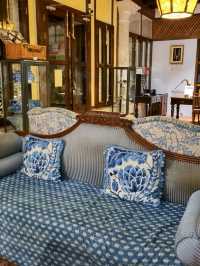 COLORFUL MANSION ROOM AT JAWI PERANAKAN