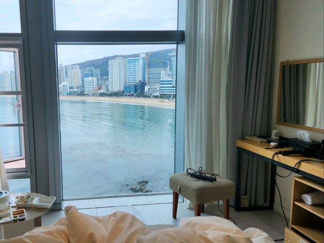 광인리 해수욕장 보이는 통유리 갓성비 호텔