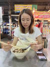 ร้านก๋วยเตี๋ยววังชะโอน ตลาดไนท์ กำแพงเพชร