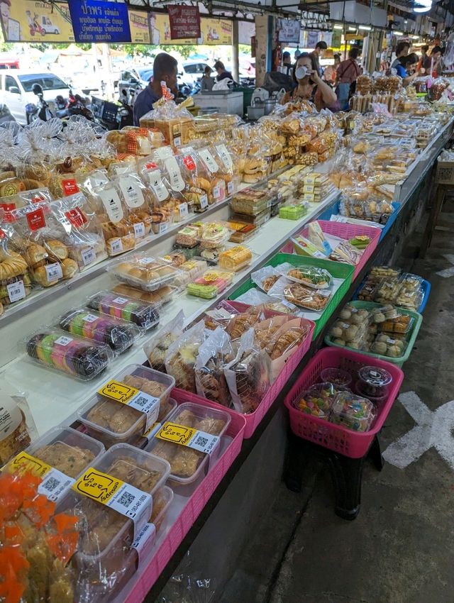 A Culinary Expedition at Chiang Mai Gate Market