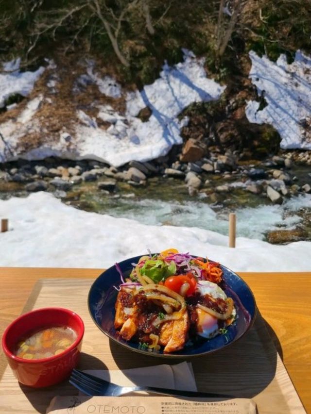 水上温泉周辺のおすすめカフェ