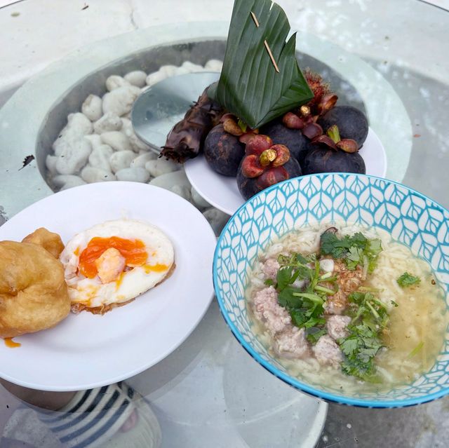 De Sea Almond หาดทรายรี