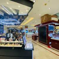 鄰近台中多家五星酒店的～廣三SOGO百貨公司～