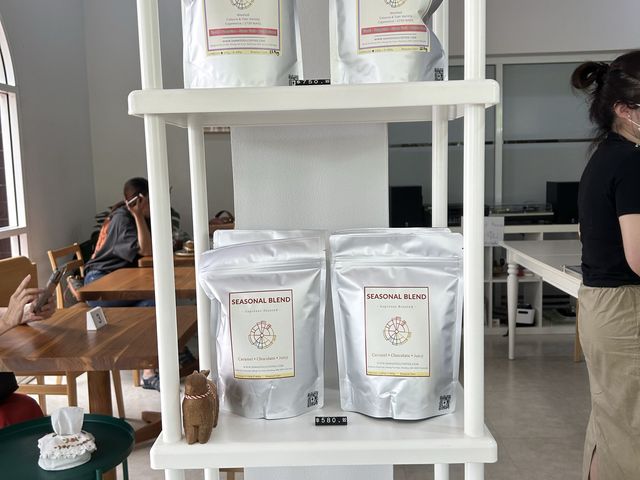 Seven rabbits coffee & tea