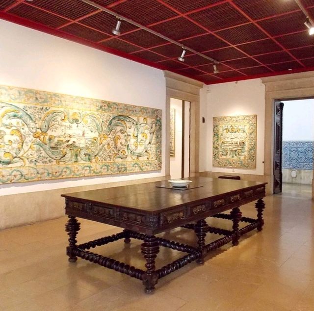 พิพิธภัณฑ์กระเบื้อง Azulejo แห่งเดียวในโลก