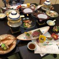 傳統日式旅館👘浸泡天然溫泉♨️品嚐懷石料理