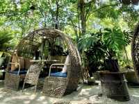 Layback and sips cafe at Ban Thaut cafe