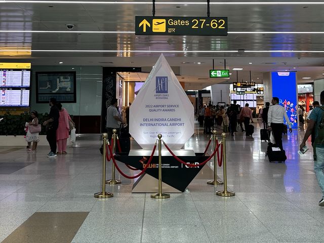 Spending Time in India’s largest and most advance Airport, Indhira Gandhi International Airport