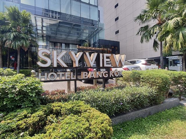 Dinner สุดโรแมนติกที่ Skyview Hotel Bangkok