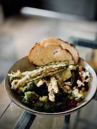 Cafe Review: Flowers in the Window, JB