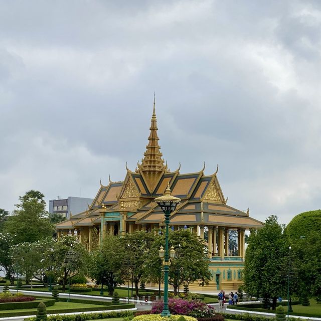 Shrinking Royal Palace of Cambodia 