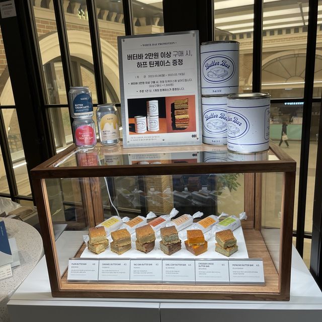 高速ターミナル駅直結！有名なクリームラテが飲めちゃう！