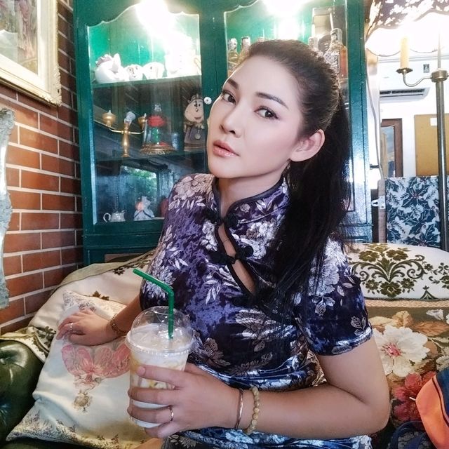 คาเฟ่ อองชองเต