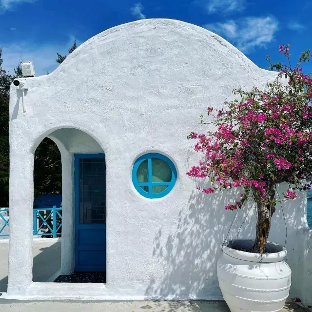 SANTORINI OF DA NANG VIETNAM
