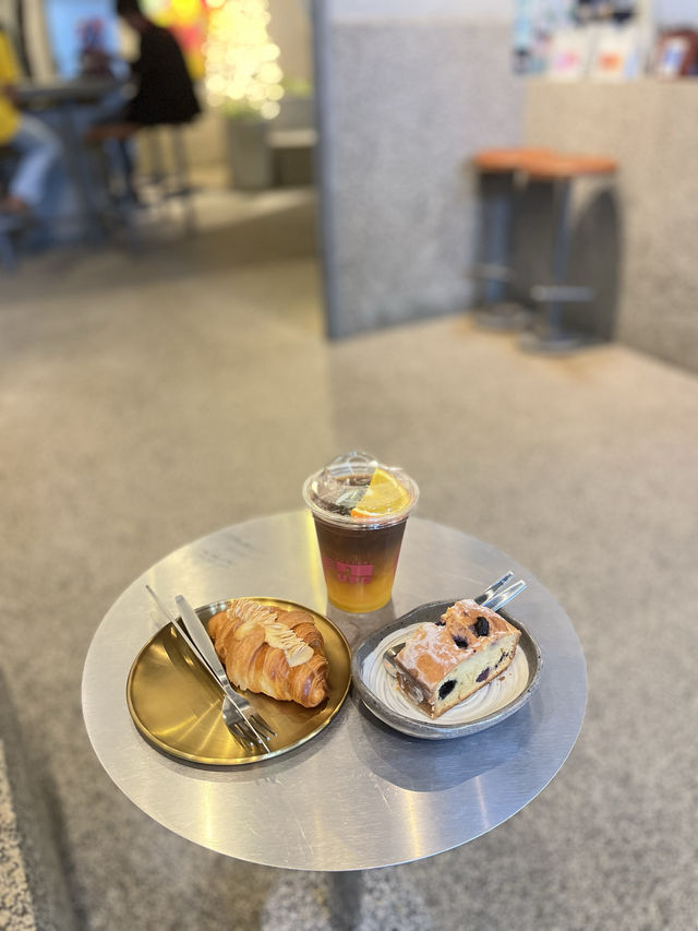 UPR Factory cafe 