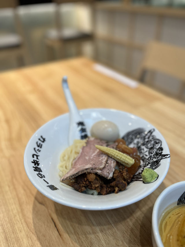 🍜香港首發！日本🇯🇵過江龍「鬼金棒牛骨湯拉麵」