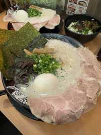 【福岡グルメ】泡系豚骨ラーメンって知ってる？迷ったらスペシャルがおすすめ🍜