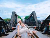 เที่ยวชม สะพานข้ามแม่น้ำแคว กาญจนบุรี