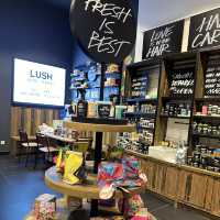 Indulge in Bath Art at LUSH: A Sensory Shopping Experience