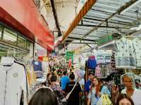 Pratunam Market 